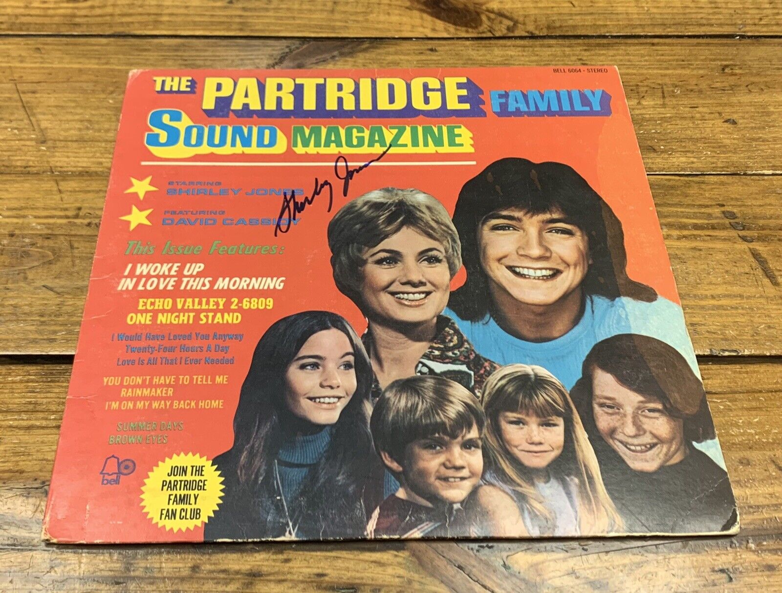 SHIRLEY JONES SIGNED PARTRIDGE FAMILY LP VINYL RECORD ALBUM GOOD COND.