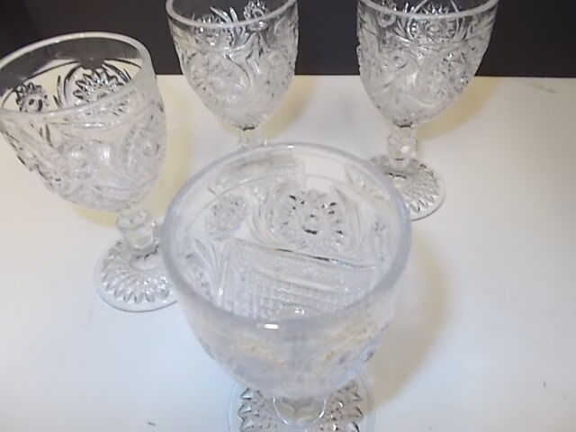 Beautiful Clear Glass Hobstar Stem Pressed Glass Wine Glasses